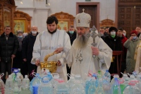 В праздник Богоявления митрополит Артемий совершил Божественную литургию в соборе Хабаровска