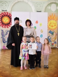 Хабаровский священник принял участие в награждении победителей городского конкурса​ «Русь Пасхальная»