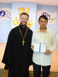 Хабаровский священник поздравил «Петрынинский центр» с днем рождения