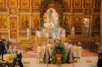 Рождество на берегу Амура: ночное праздничное богослужение в главном соборе края собрало сотни хабаровчан