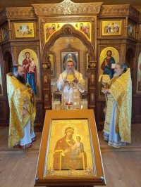 В день памяти преподобного Серафима Саровского митрополит Артемий совершил Литургию в Иверском храме