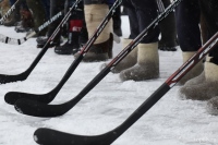 Приглашаем желающих принять участие в епархиальном турнире по хоккею с мячом в валенках