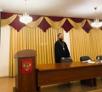 Хабаровский священник рассказал сотрудниками Росгвардии о Рождестве и Богоявлении