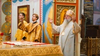 Митрополит Артемий возглавил Литургию в день памяти Собора новомучеников и исповедников Церкви Русской в главном соборе края