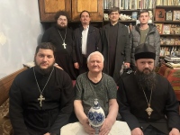 Встреча с мастером: представители Хабаровской епархии посетили народного художника России Геннадия Павлишина