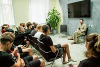 Хабаровский священник поговорил с трудными подростками о силе Духа