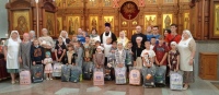 По примеру святой Елизаветы: школьные принадлежности для подопечных соцотдела