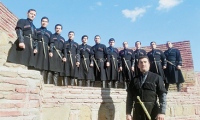 Грузинский хор «Мдзлевари» на клиросе кафедрального собора Хабаровска