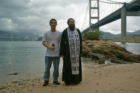 Клирик Хабаровской епархии совершил крещение, благословил новый урожай чая и освятил судно в Китае