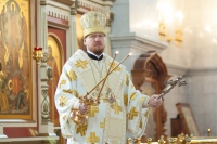 Митрополит Владимир совершил Божественную литургию в Спасо-Преображенском соборе Хабаровска