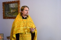 Руководитель социального отдела Хабаровской епархии посетил пансионат для пожилых людей «Лотос»