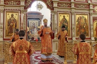 В канун Недели 3-й по Пасхе митрополит Владимир совершил всенощное бдение в Спасо-Преображенском соборе