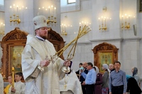В Неделю 7-ю по Пасхе правящий архиерей совершил Божественную литургию в Спасо-Преображенском кафедральном соборе