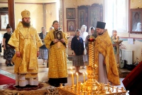 Епископ Зарайский Константин возглавил Божественную литургию в Христорождественском соборе