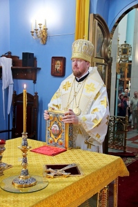 В день праздника Рождества Крестителя Господня Иоанна митрополит Владимир совершил Божественную литургию
