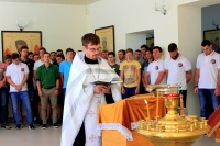 Новый спортивный сезон хабаровские хоккеисты начали с молитвы