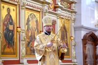 В Неделю 20-ю по Пятидесятнице митрополит Владимир совершил Божественную литургию в Спасо-Преображенском кафедральном соборе