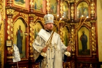 В канун празднования Казанской иконы Божией Матери правящий архиерей совершил всенощное бдение в Христорождественском соборе