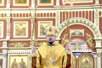 В Неделю 28-ю по Пятидесятнице митрополит Владимир совершил Божественную литургию