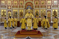 В Неделю 29-ю по Пятидесятнице митрополит Владимир совершил Божественную литургию