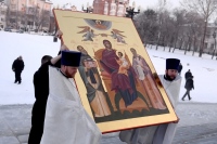 Хабаровские верующие встретили икону Божией Матери «Экономисса»