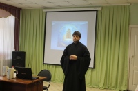 Священнослужитель принял участие в работе Общественной приемной в Хабаровском центре помощи семьи и детям