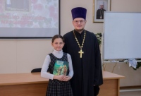Юных «мироносиц» наградили в Хабаровской семинарии