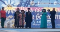 Протоиерей Георгий Сивков принял участие в церемонии награждения хабаровской семьи медалью «За любовь и верность»
