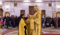 В канун Недели 25-ой по Пятидесятнице митрополит Владимир совершил всенощное бдение в Спасо-Преображенском кафедральном соборе