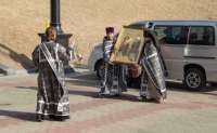 В кафедральный собор Хабаровска прибыла икона с мощами святых Петра и Февронии Муромских