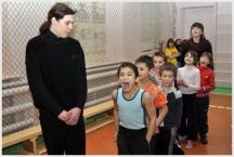 День детства: православная молодежь Хабаровска посетила детский дом (10 февраля 2010 года)