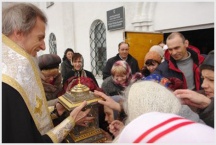 Частица мощей Святителя Николая Чудотворца на Камчатке (4 мая 2010 года)