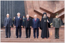 Возложение венков к мемориалу Славы, город Хабаровск (22 июня 2010 года)