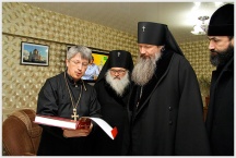Архиепископ Хабаровский и Приамурский Марк посетил Информационно-издательский центр Екатеринбургской епархии (22 декабря 2010 года)