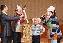 10 января 2012 года в актовом зале Хабаровской духовной семинарии состоялся молодежный Рождественский бал