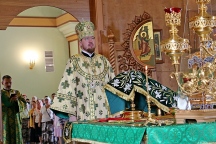 В день празднования дня памяти святого преподобного Серафима Саровского митрополит Владимир совершил Божественную литургию 1 августа 2017 г.