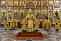 Божественная литургия в Спасо-Преображенском соборе 24 декабря 2017 г.
